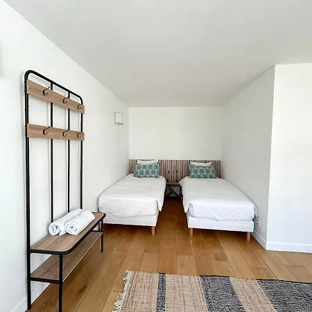 Apartment Outstanding And Sunbathed 3 Br *