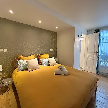 Outstanding And Sunbathed 3 Br Appartamento *