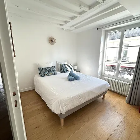 Appartamento Outstanding And Sunbathed 3 Br