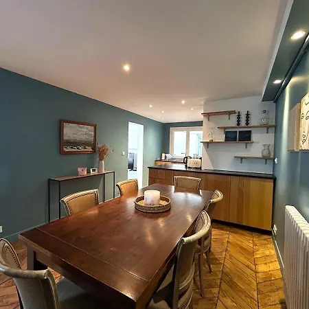 Outstanding And Sunbathed 3 Br Parigi